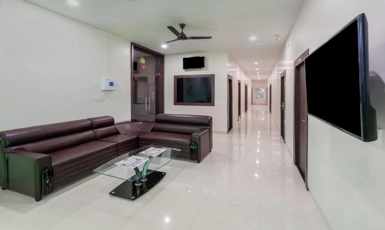 Super Collection O Dabagardens Near Beach Road Visakhapatnam Exterior foto
